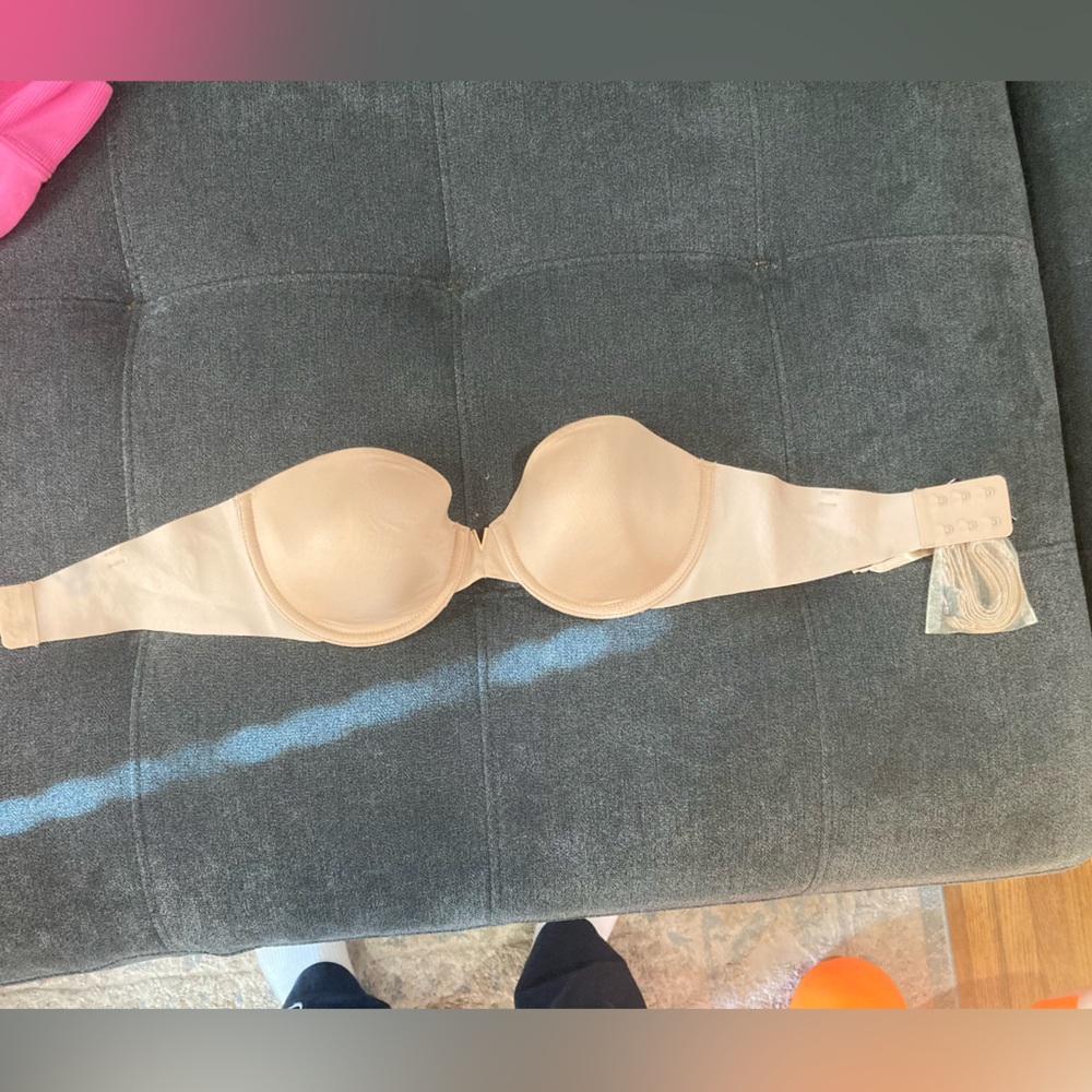 Victoria secret lightly lined strapless bra